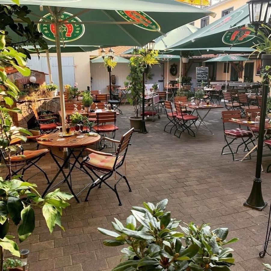 Pension Goldene Mitte Groß-Zimmern Εξωτερικό φωτογραφία